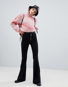 Расклешенные брюки с молнией Bershka - Черный