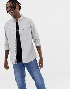Серая рубашка в воротником на пуговицах и отделкой фирменной лентой Tommy Jeans - Серый