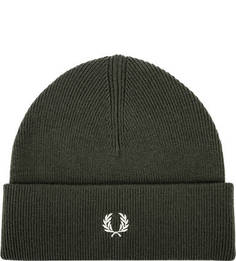 Шерстяная шапка мелкой вязки с вышивкой Fred Perry