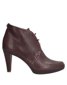 Обувь на шнурках Stuart Weitzman