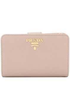 Аксессуары Prada