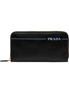 Аксессуары Prada