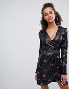 Платье с запахом и цветочным узором из пайеток Bershka - Бежевый