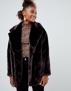 Коричневая куртка из искусственного меха Monki - Коричневый