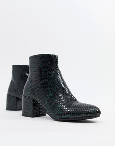 Ботинки на блочном каблуке с эффектом змеиной кожи New Look - Зеленый