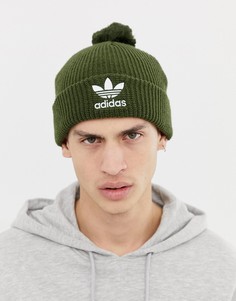 Шапка-бини цвета хаки с помпоном adidas Originals D98943 - Зеленый