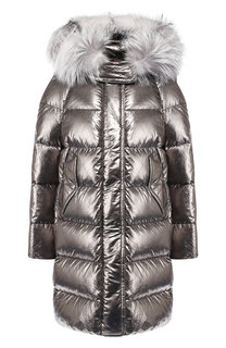 Стеганый пуховик с меховой отделкой капюшона Moncler