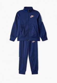 Костюм спортивный Nike