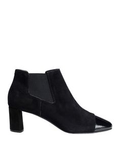 Полусапоги и высокие ботинки Casadei