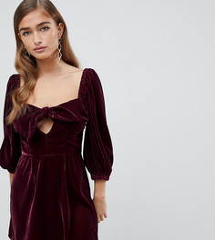 Бархатное платье мини с квадратным вырезом эксклюзивно для ASOS DESIGN Petite - Красный