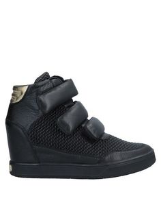 Высокие кеды и кроссовки Guess