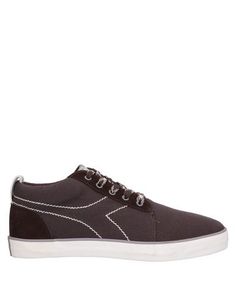 Низкие кеды и кроссовки Diadora