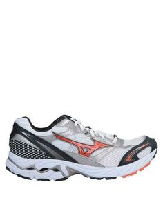 Низкие кеды и кроссовки Mizuno