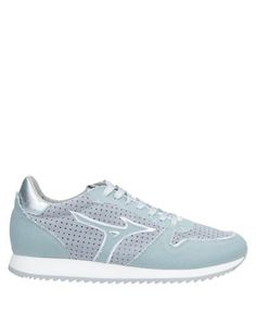 Низкие кеды и кроссовки Mizuno