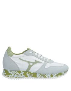 Низкие кеды и кроссовки Mizuno