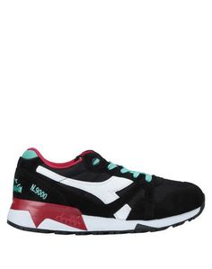 Низкие кеды и кроссовки Diadora