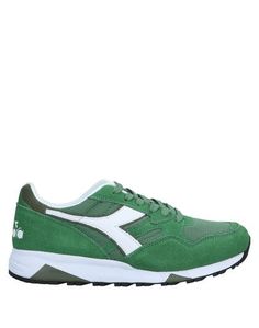 Низкие кеды и кроссовки Diadora
