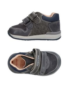 Низкие кеды и кроссовки Geox