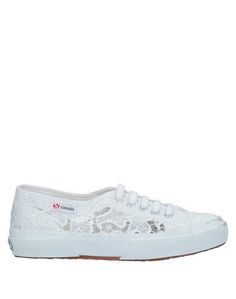 Низкие кеды и кроссовки Superga