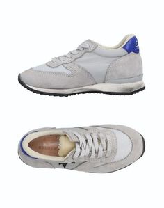 Низкие кеды и кроссовки Golden Goose Deluxe Brand