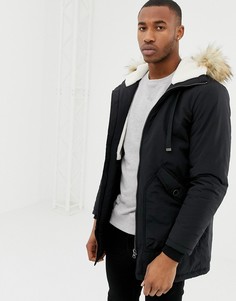 Черная парка с подкладкой из искусственного меха Pull&Bear - Черный