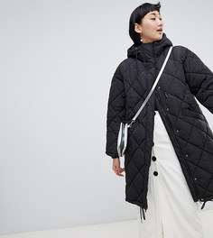 Monki quilted lightweight coat with hoodie in black - Черный