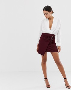 Мини-юбка из понте с золотистой пряжкой ASOS DESIGN - Красный