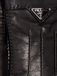 Аксессуары Prada
