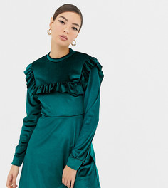 Зеленое приталенное платье мини с оборкой Boohoo - Зеленый