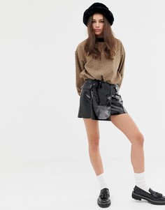 Лакированная виниловая юбка на пуговицах Bershka - Черный