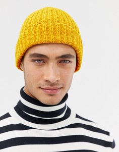 Шапка-бини из шенили горчичного цвета ASOS DESIGN - Желтый