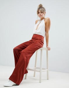 Брюки цвета ржавчины из фактурного атласа с широкими штанинами Boohoo - Оранжевый