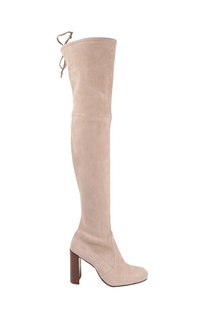 Бежевые ботфорты из замши Carolyn Stuart Weitzman