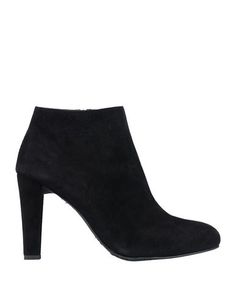 Полусапоги и высокие ботинки Stuart Weitzman