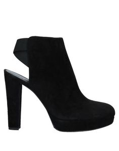 Полусапоги и высокие ботинки Stuart Weitzman