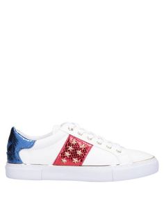 Низкие кеды и кроссовки Guess