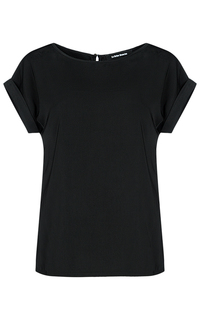 Черная футболка La Reine Blanche