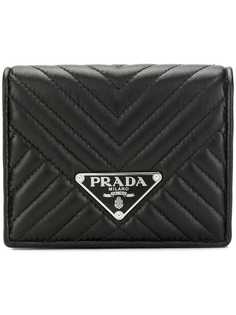 Аксессуары Prada