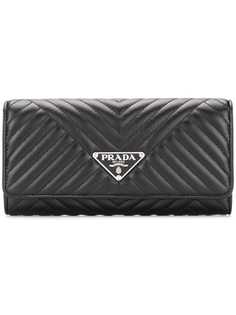 Аксессуары Prada