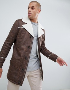 Коричневое пальто из искусственной замши с подкладкой из искусственного меха boohooMAN - Коричневый