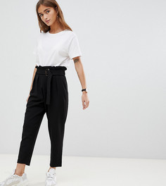 Брюки из крепа с отделкой на поясе и черепаховой пряжкой ASOS DESIGN Petite - Черный
