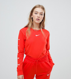 Красный лонгслив с логотипом-галочкой Nike эксклюзивно для ASOS - Красный