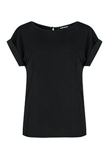 Черная футболка La Reine Blanche