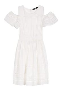 Белое платье с открытыми плечами La Reine Blanche