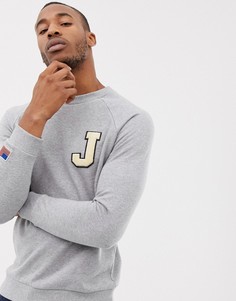 Серый свитшот с нашивкой в виде буквы и вышивкой на рукаве ASOS DESIGN - Серый