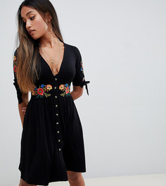 Чайное платье мини на пуговицах с вышивкой ASOS DESIGN Petite - Черный