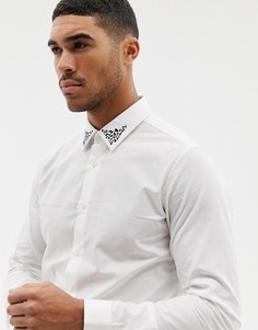 Приталенная рубашка с леопардовый вышивкой на воротнике Devils Advocate - Белый