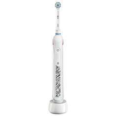 Электрическая зубная щетка Oral B