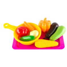 Набор продуктов с посудой Пластмастер