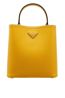 Желтая кожаная сумка Prada